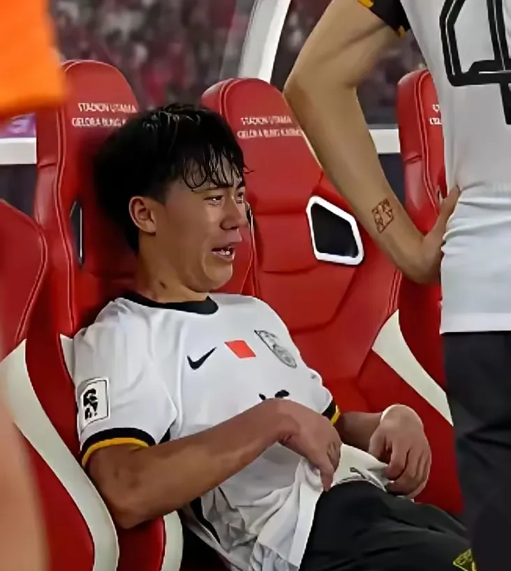 萨克拉门托国王迎荷甲关键赛,窗口期豪取连胜,质疑声仍在,球队文化再被提及 萨克拉门托国王迎荷甲关键赛,窗口期豪取连胜,质疑声仍在,球队文化再被提及