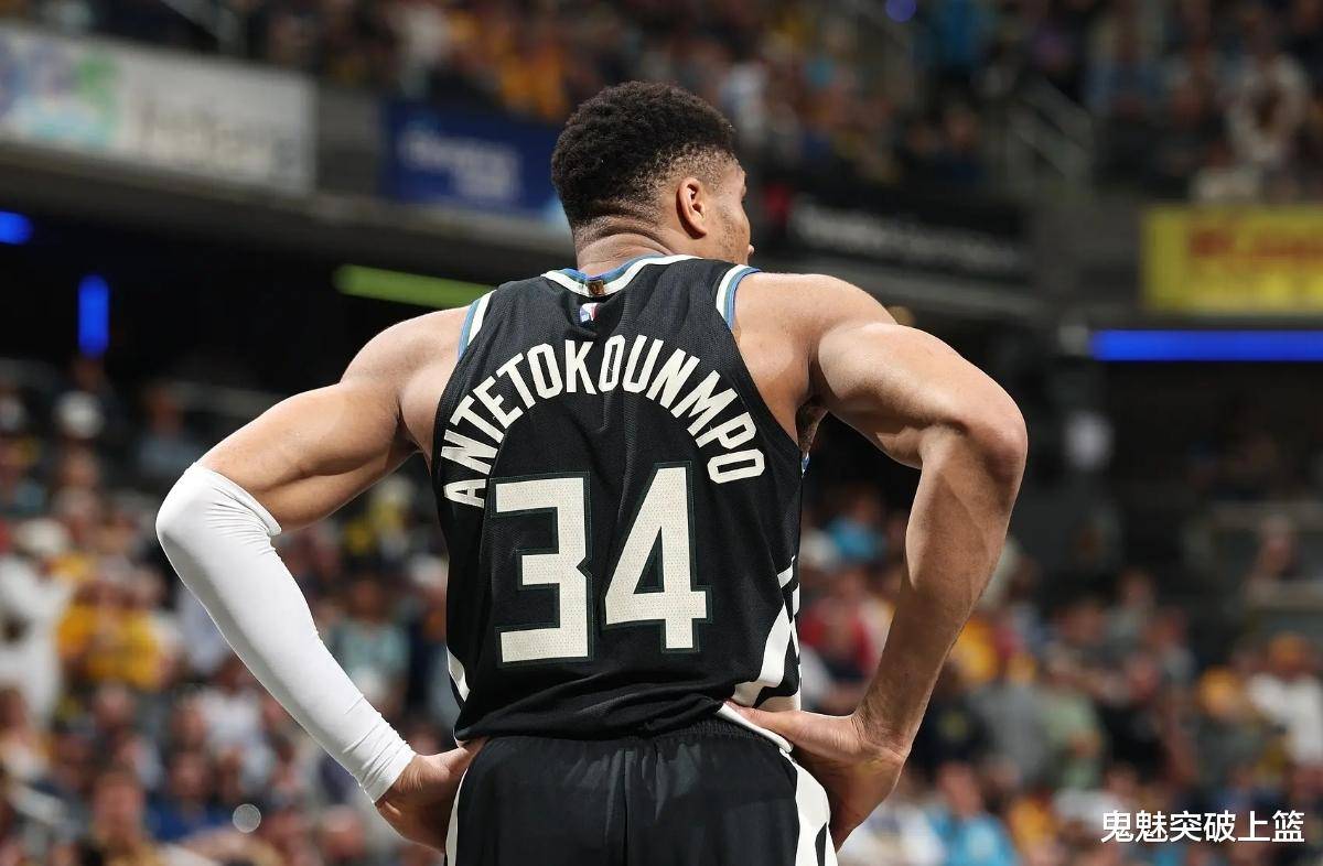 密尔沃基雄鹿官网